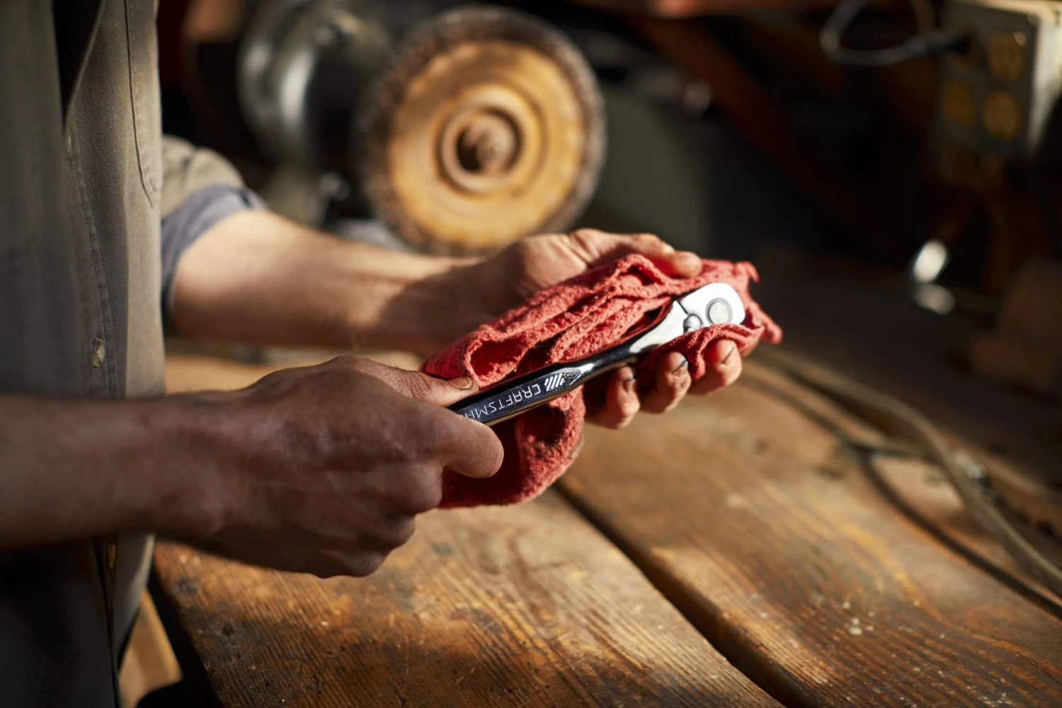 CRAFTSMAN Mechanics Tool Sets 51-Piece Standard (SAE) and Metric Combination Gunmetal Chrome Mechanics Tool Set (3/8-in) 7 CRAFTSMAN Mechanics Tool Sets 51-Piece Standard (SAE) and Metric Combination Gunmetal Chrome Mechanics Tool Set (3/8-in) - Image 7