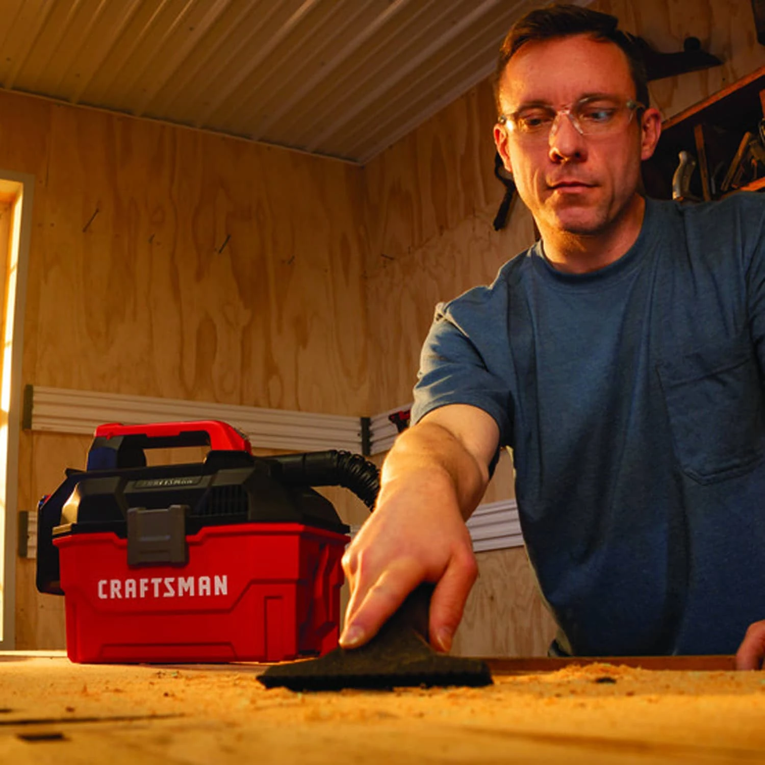 CRAFTSMAN Shop Vacuums V20 20-Volt Max 2-Gallon Cordless Portable Wet/Dry Shop Vacuum (Battery Not Included) 14 CRAFTSMAN Shop Vacuums V20 20-Volt Max 2-Gallon Cordless Portable Wet/Dry Shop Vacuum (Battery Not Included) - Image 14